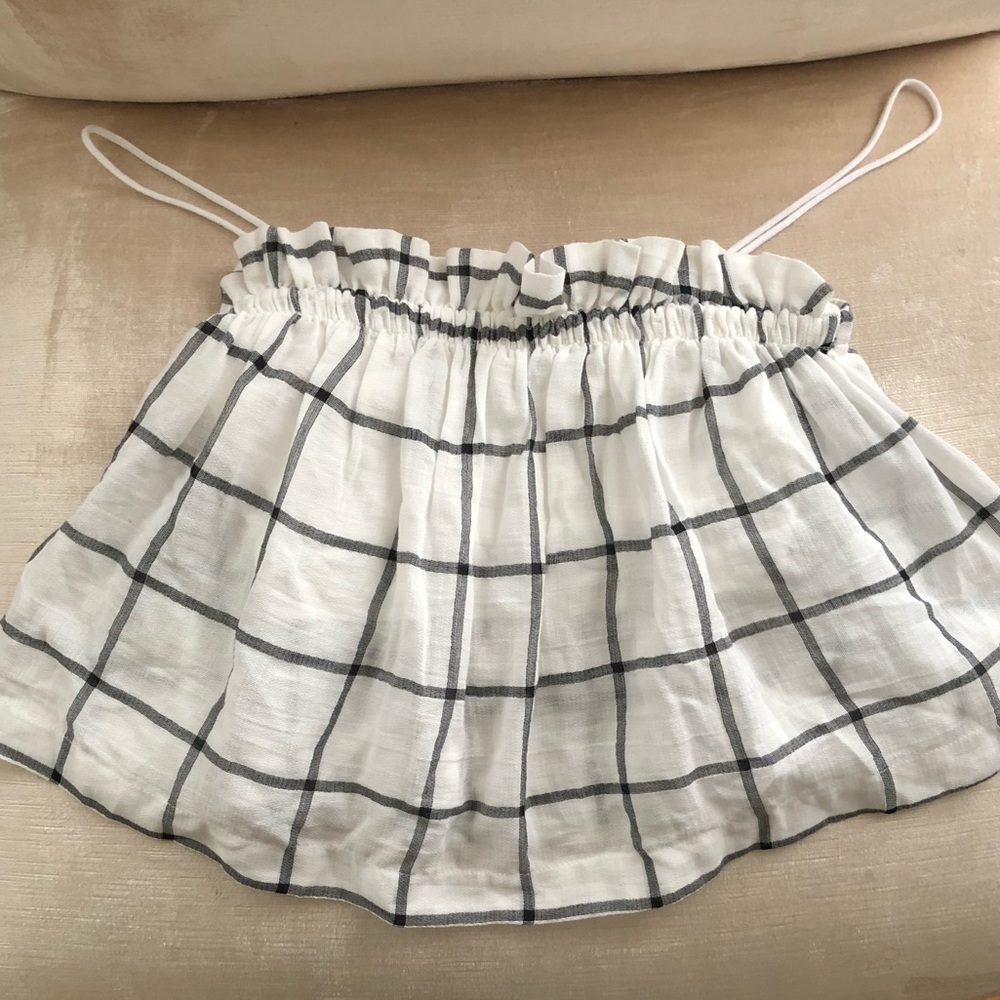 NWOT. Zara flow crop top